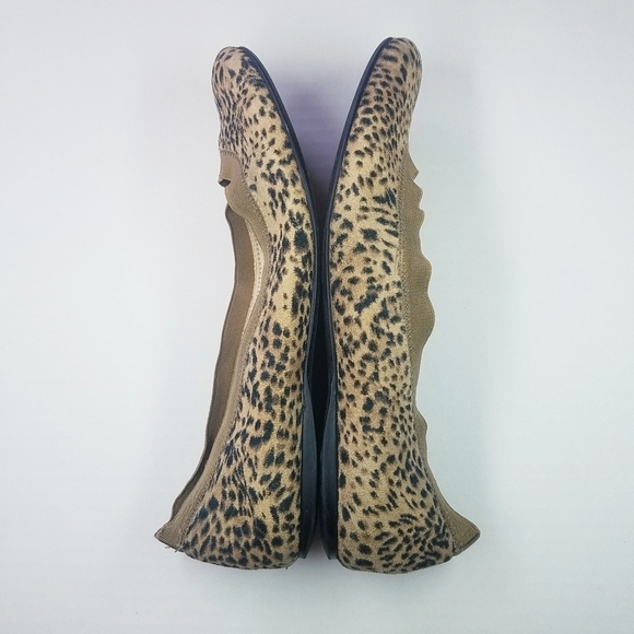 Stuart Weitzman | Suede Leopard Print Flats 10 - Picture 7 of 8